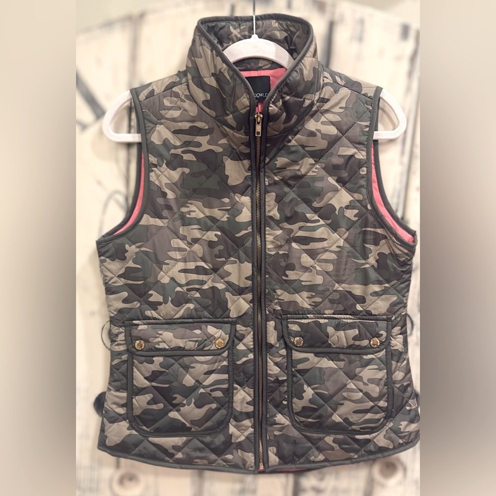 Tommy Hilfiger Camouflage Quilted Vest with Pockets